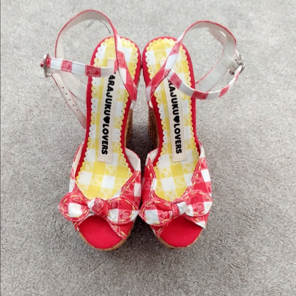 New HARAJUKU LOVERS Wedge sandal